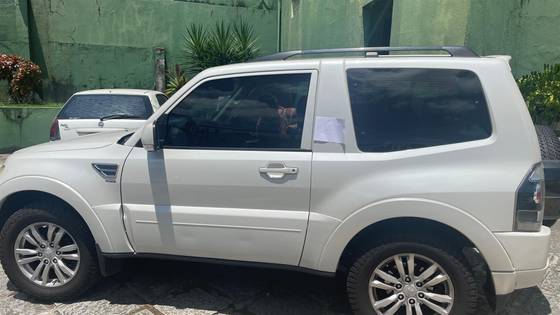 MITSUBISHI PAJERO FULL 3.2 HPE 4X4 16V TURBO INTERCOOLER DIESEL 2P AUTOMÁTICO